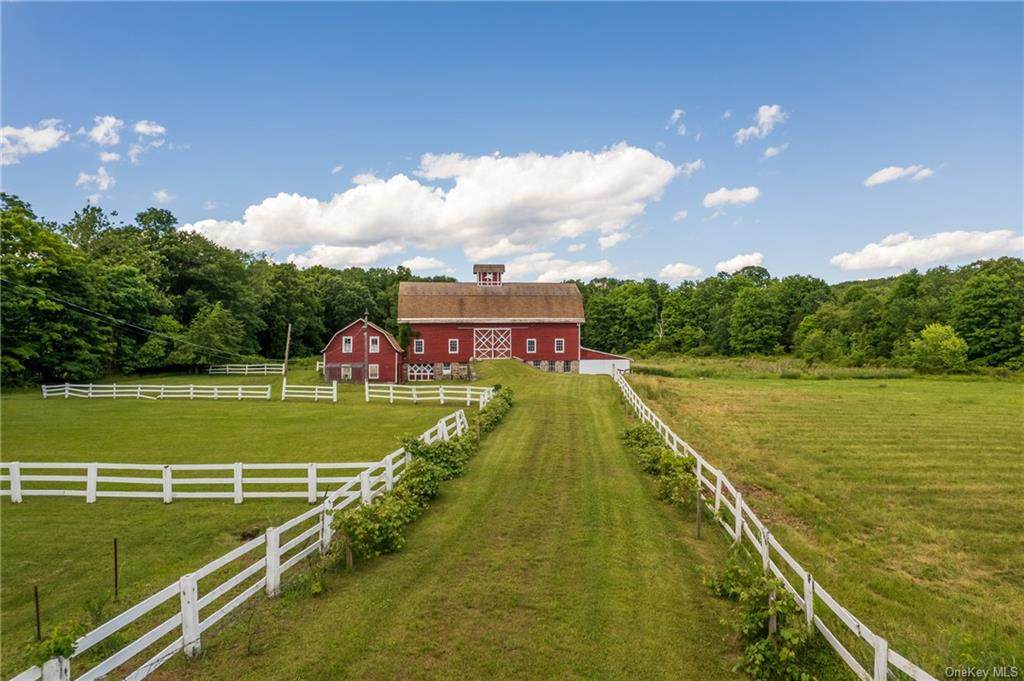 690 New Paltz Road - Photo 1