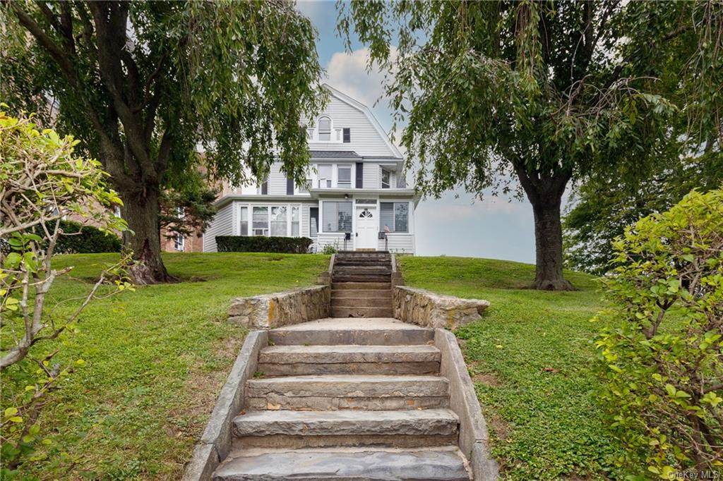 922 Stuart Avenue - Photo 1
