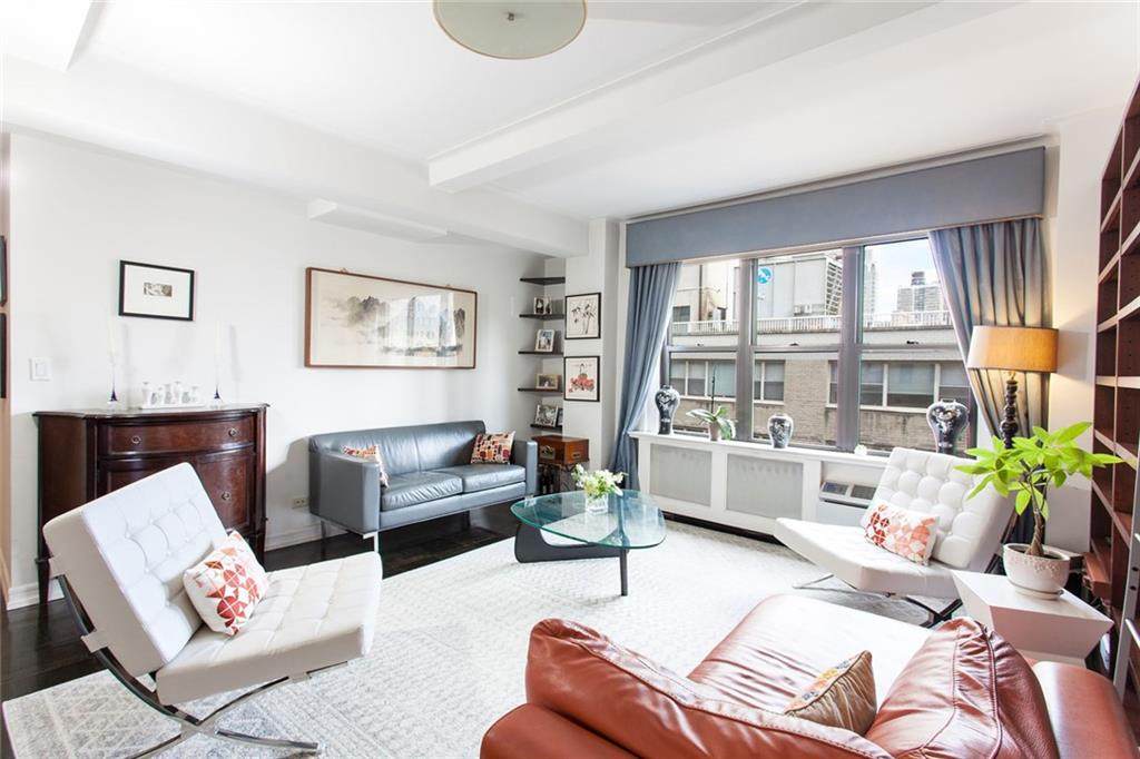 225 E 79th Street - Photo 1