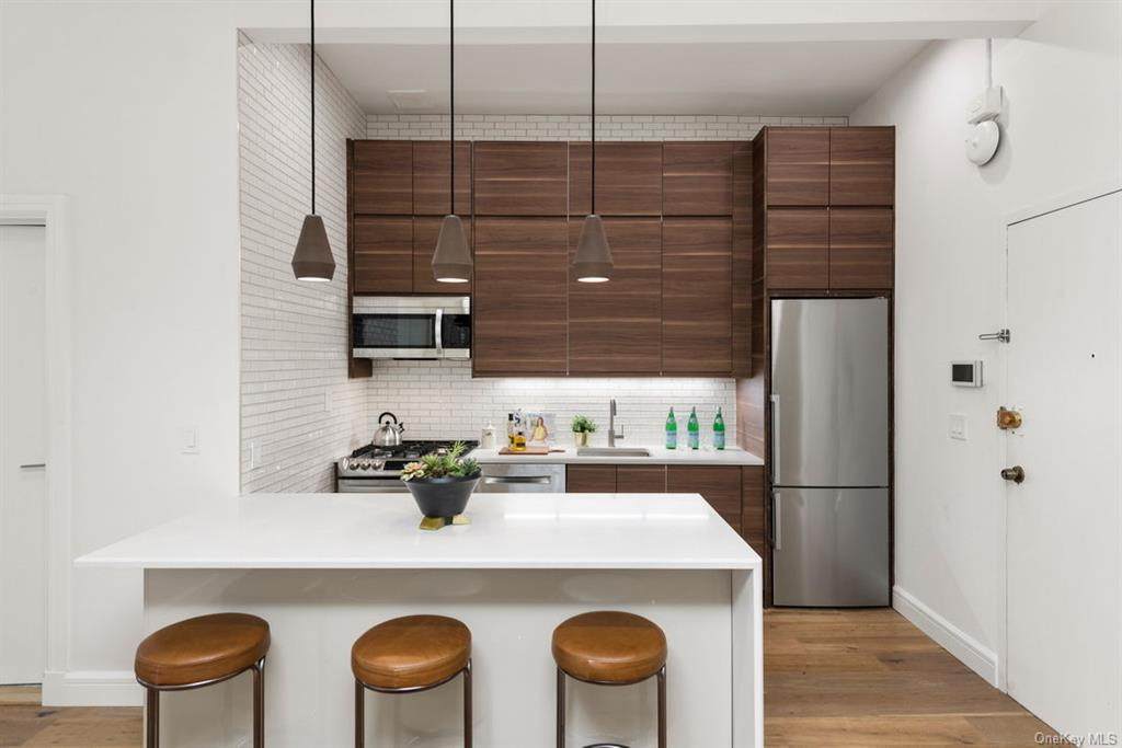 147 W 22nd Street - Photo 1