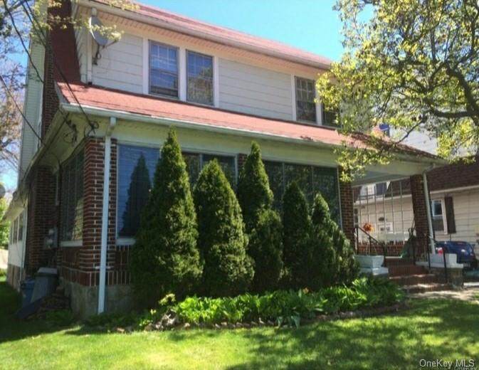 549 Webster Avenue - Photo 1