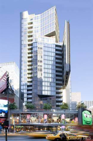 1600 Broadway - Photo 1