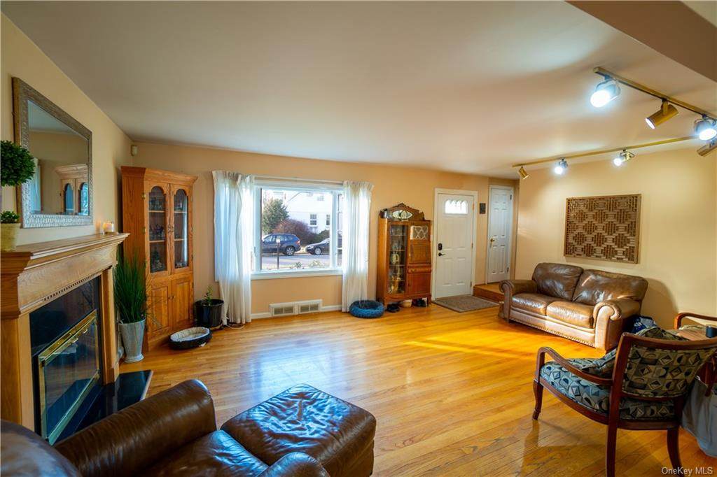 4 Linden Avenue - Photo 1