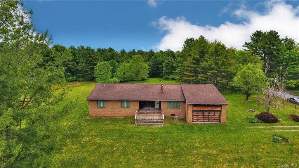 811 Sackett Lake Road - Photo 1