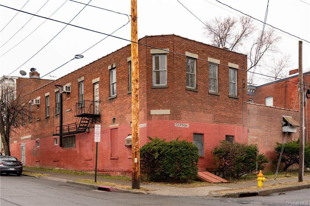 75 Carson Avenue - Photo 1