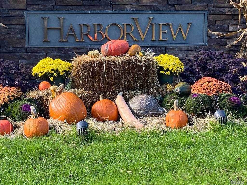 100 Harborview Drive - Photo 1