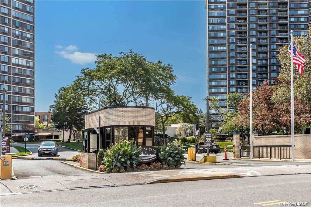 2 Bay Club Drive - Photo 1