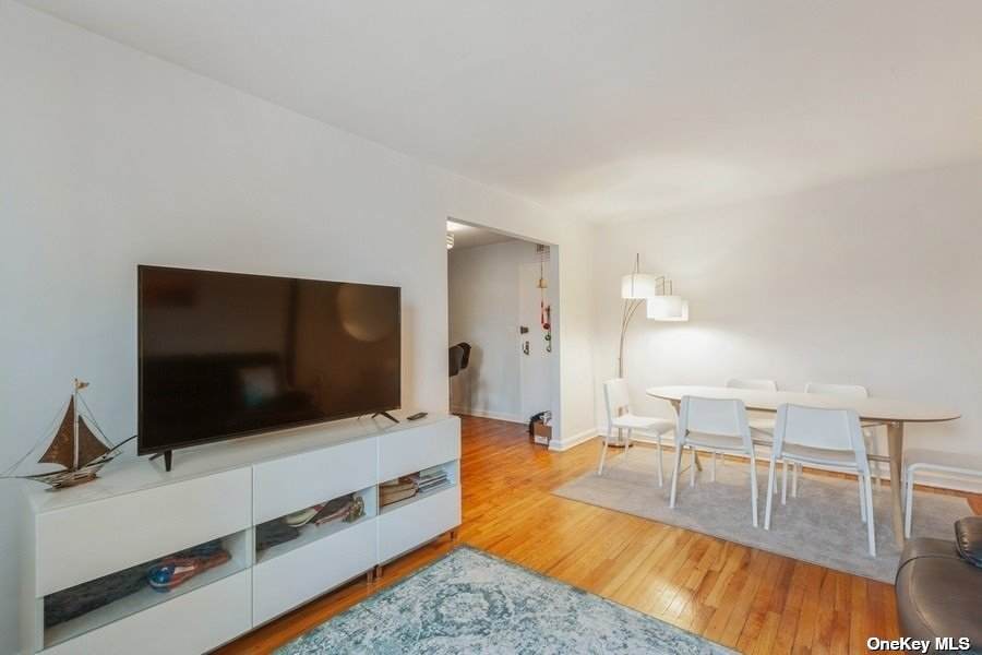 33-45 94th Street - Photo 1