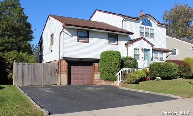 7 Gates Avenue - Photo 1