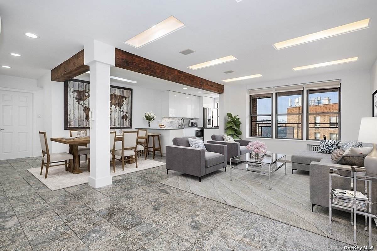 35-20 Leverich Street - Photo 1