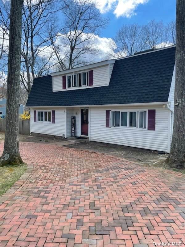 180 Mount Sinai Avenue - Photo 1