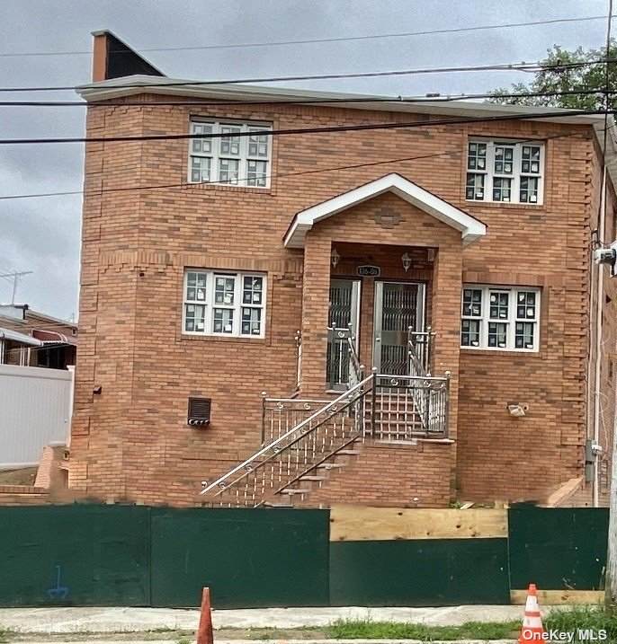 136-08 Elder Avenue - Photo 1