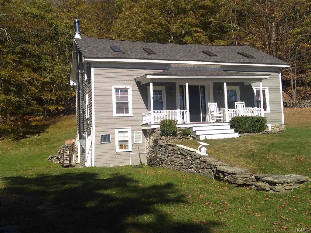 422 Red Hill Road - Photo 1