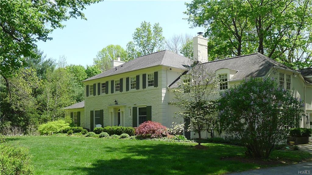 55 Deepwood Drive - Photo 1