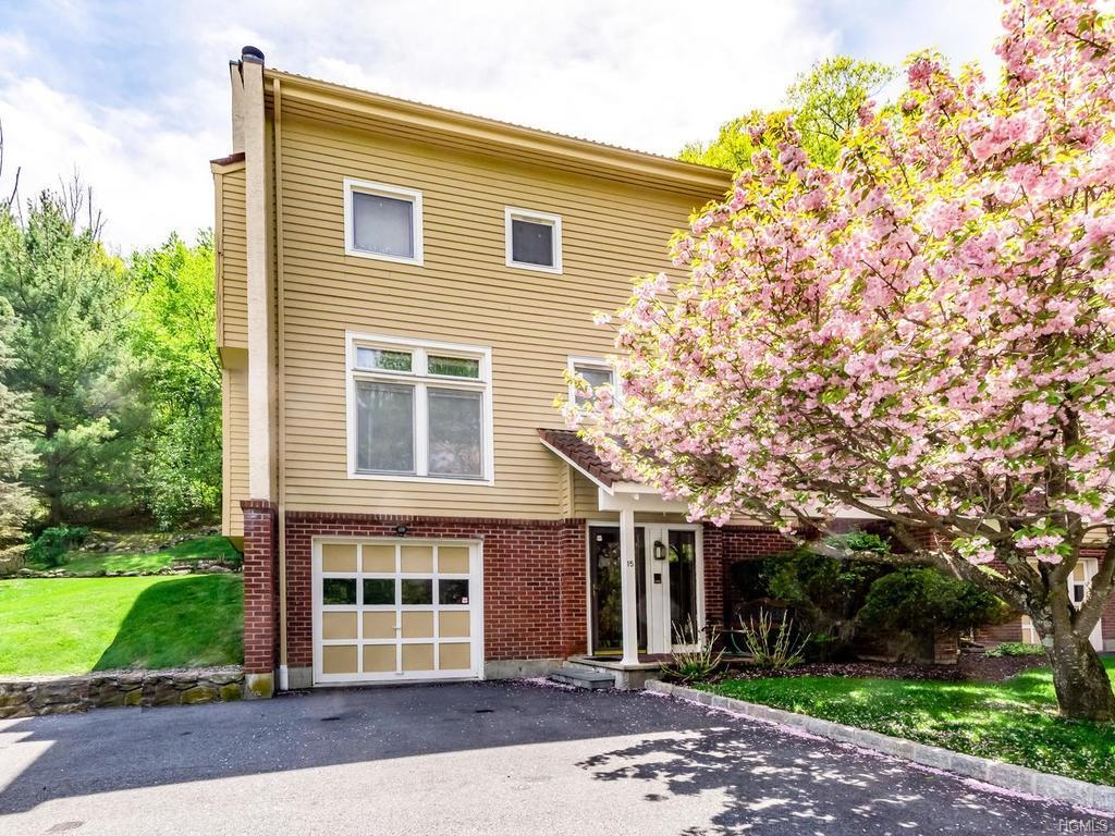 15 Deer Ridge Road - Photo 1