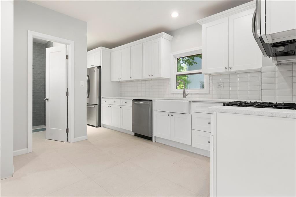 800 Brighton Avenue - Photo 1