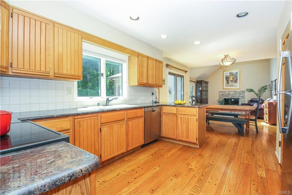 2746 Evergreen Street - Photo 1
