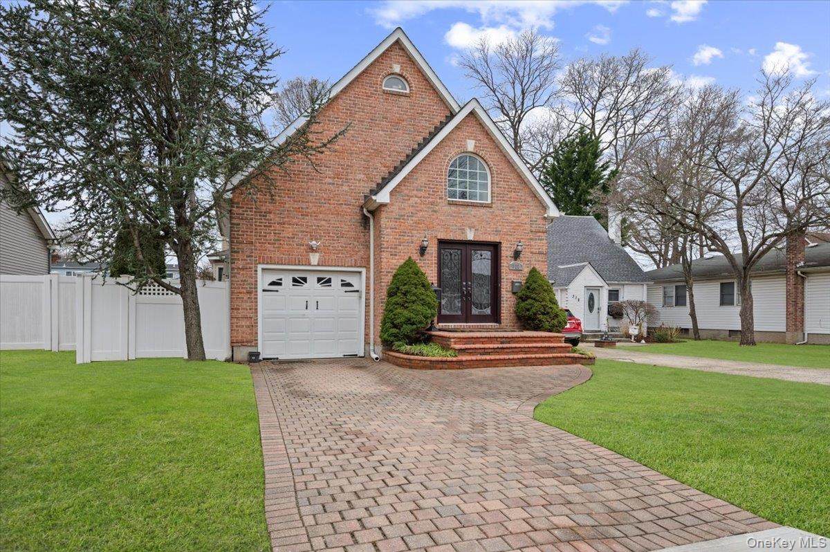 322 Elmore Avenue - Photo 1