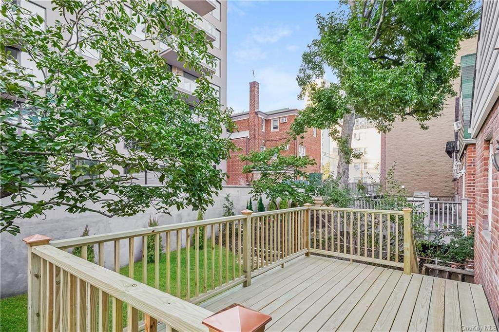 3127 Fairfield Avenue - Photo 1