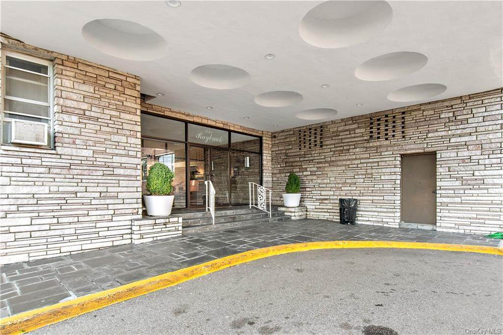 333 Bronx River Road - Photo 1