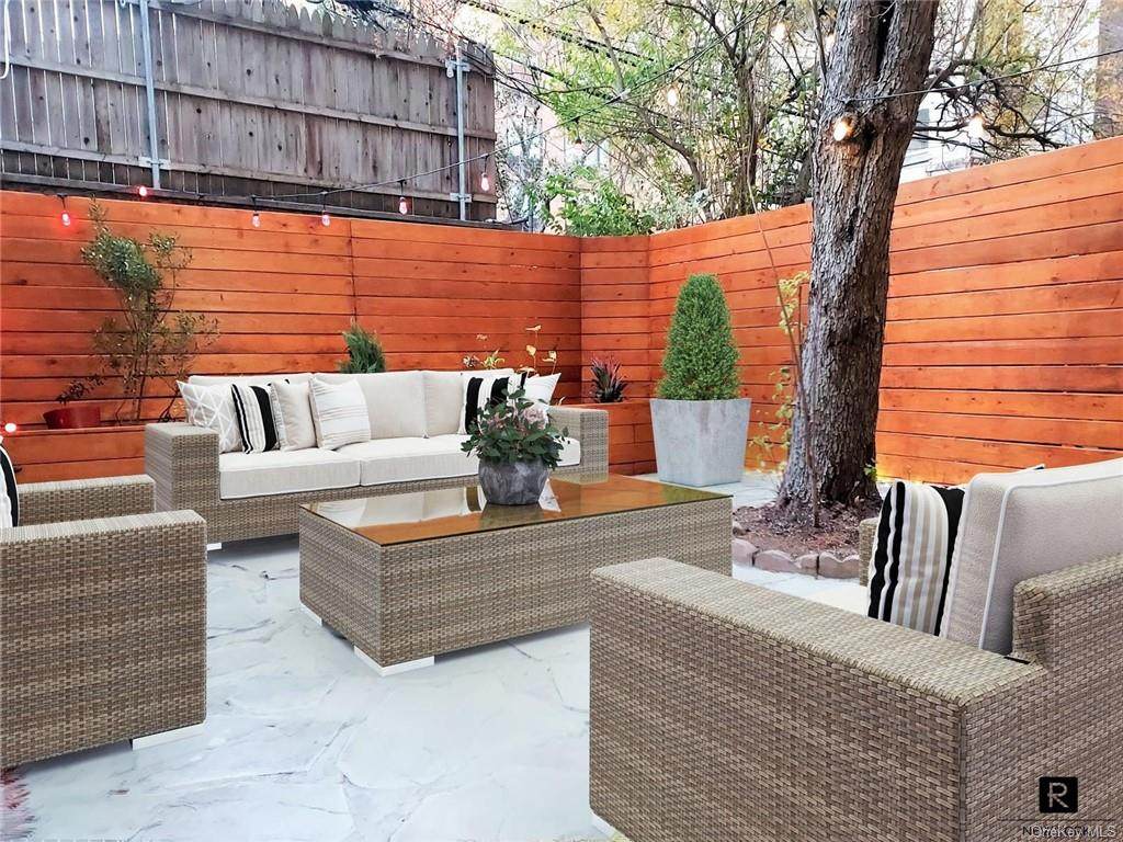58 6th Avenue - Photo 1