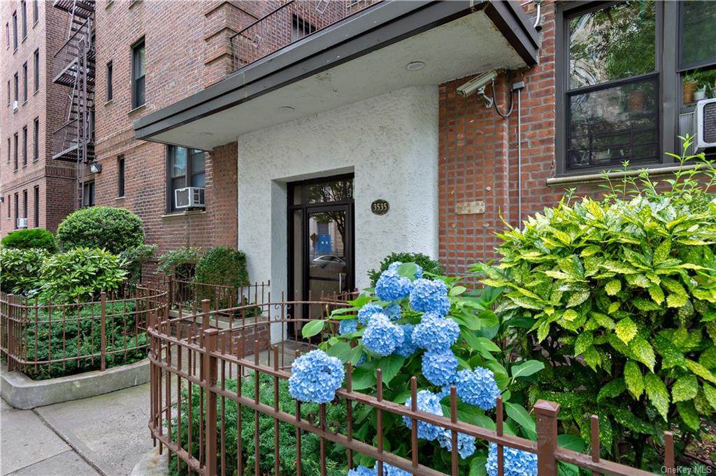 3535 Kings College Place - Photo 1