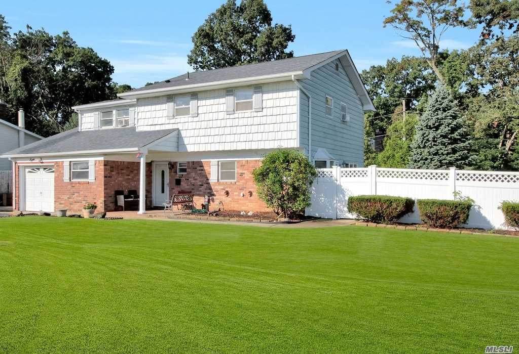 8 Glen Lane - Photo 1