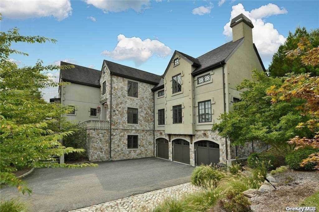 9 Earle Drive - Photo 1