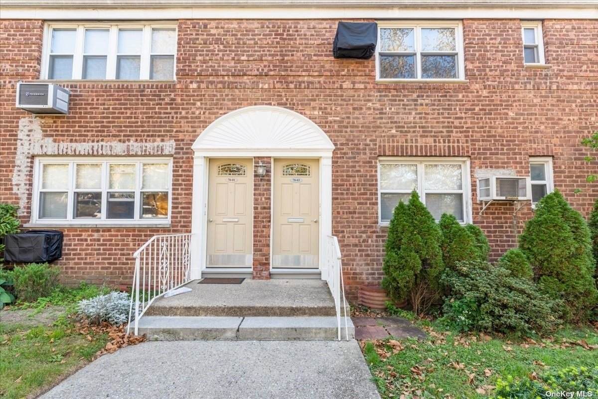 78-03 Cloverdale Boulevard - Photo 1