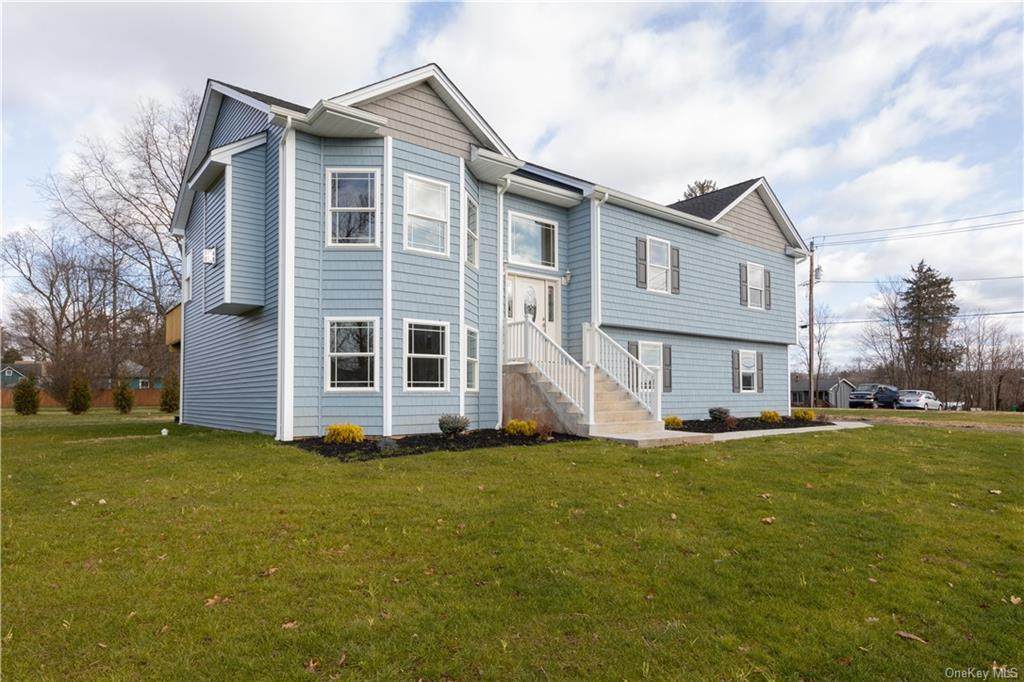 28 Grant Avenue - Photo 1