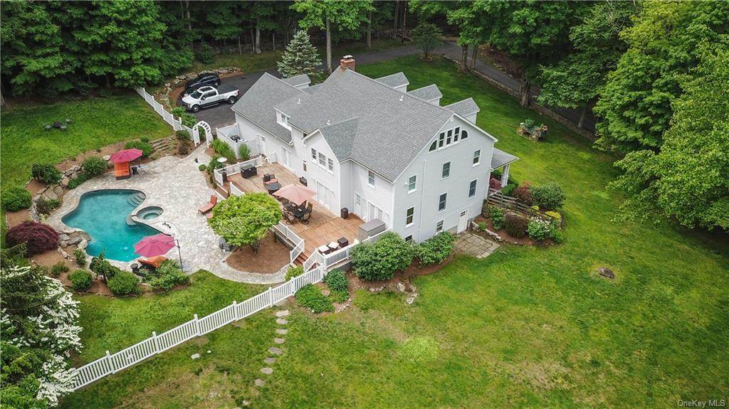 33 West Lane - Photo 1