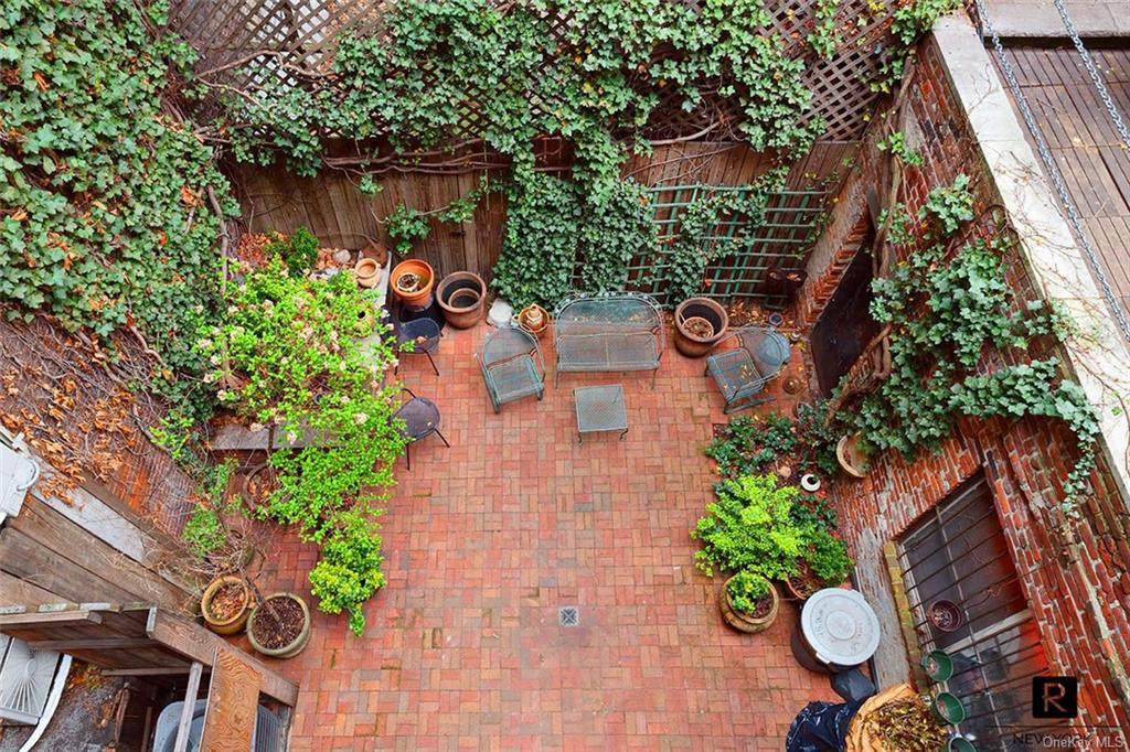 25 Prince Street - Photo 1