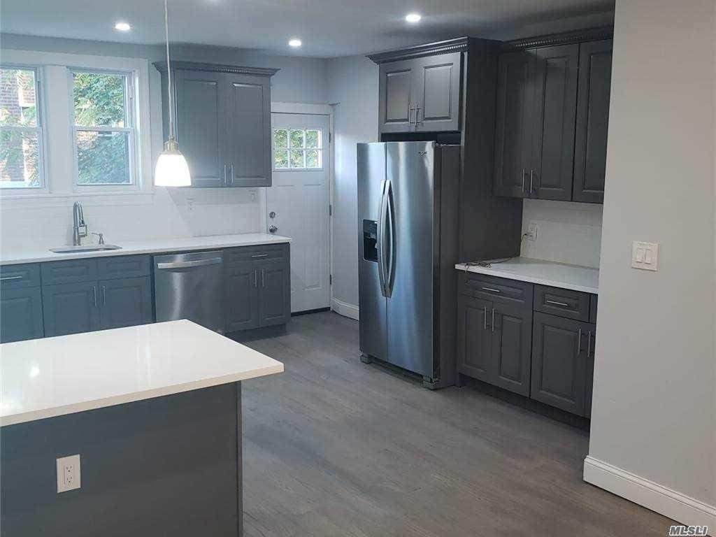 1164 Rhinelander Avenue - Photo 1