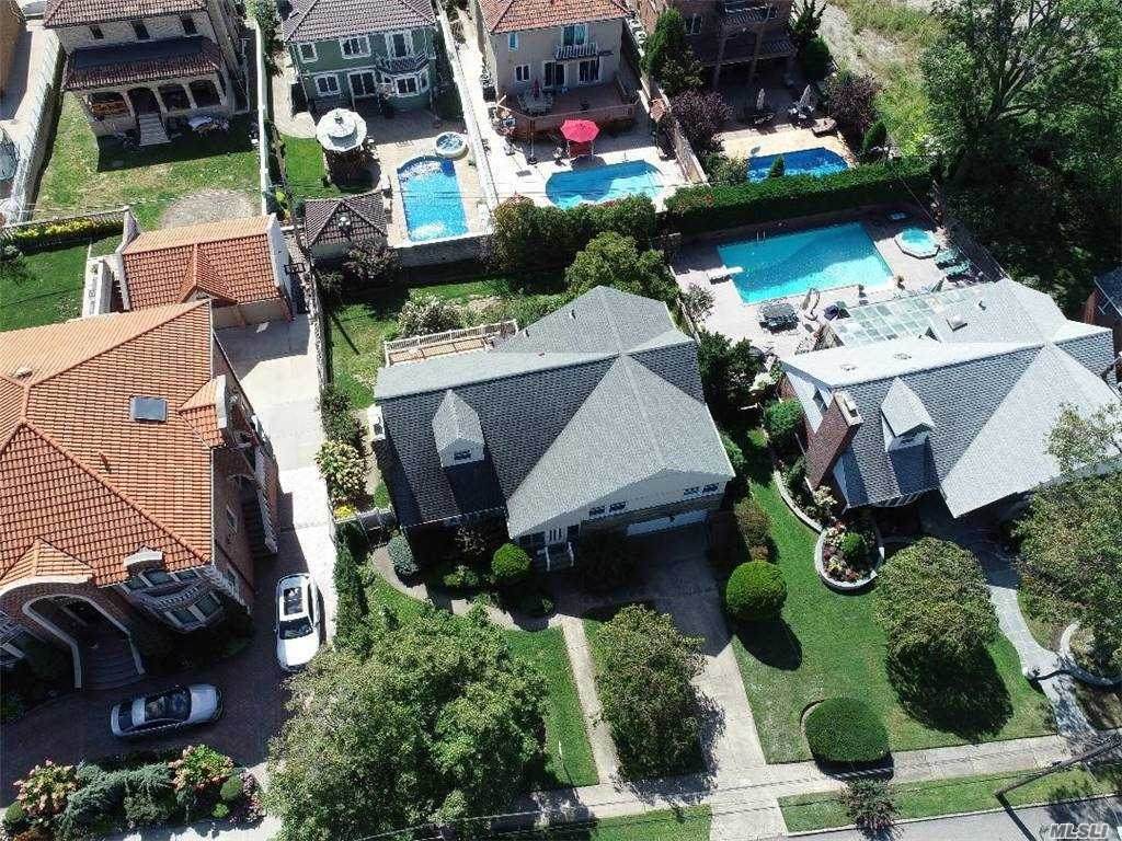 12 Center Drive - Photo 1