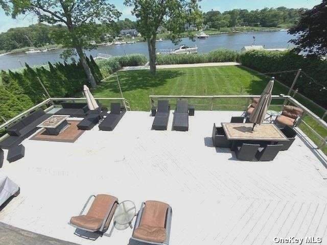 109 Hewitt - Photo 1