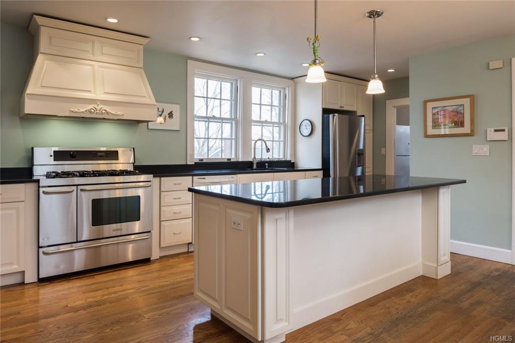 16 Birch Way - Photo 1