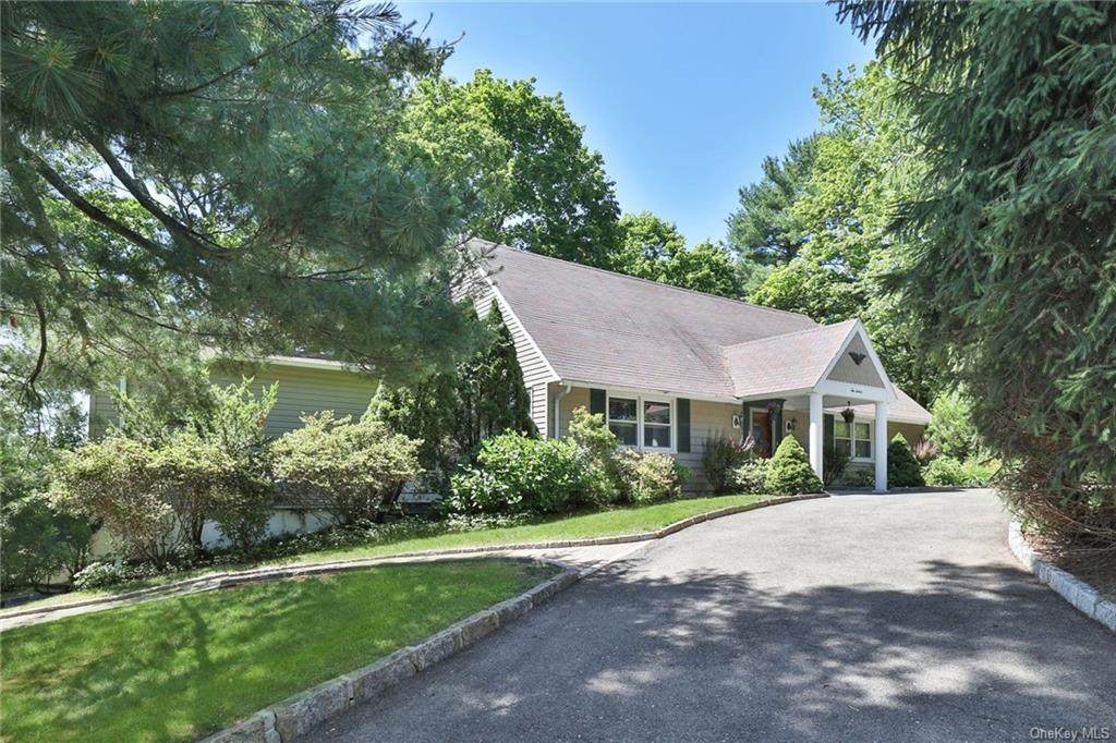 212 Lawn Terrace - Photo 1