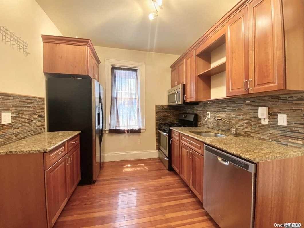 19-54 Hazen Street - Photo 1