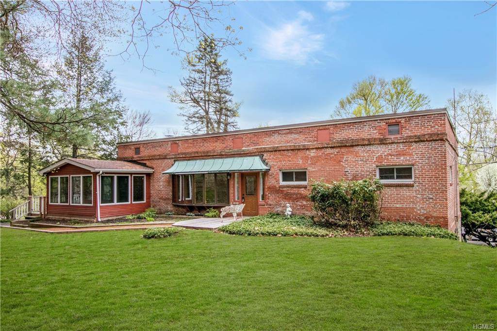 17 Dogwood Hills Road - Photo 1