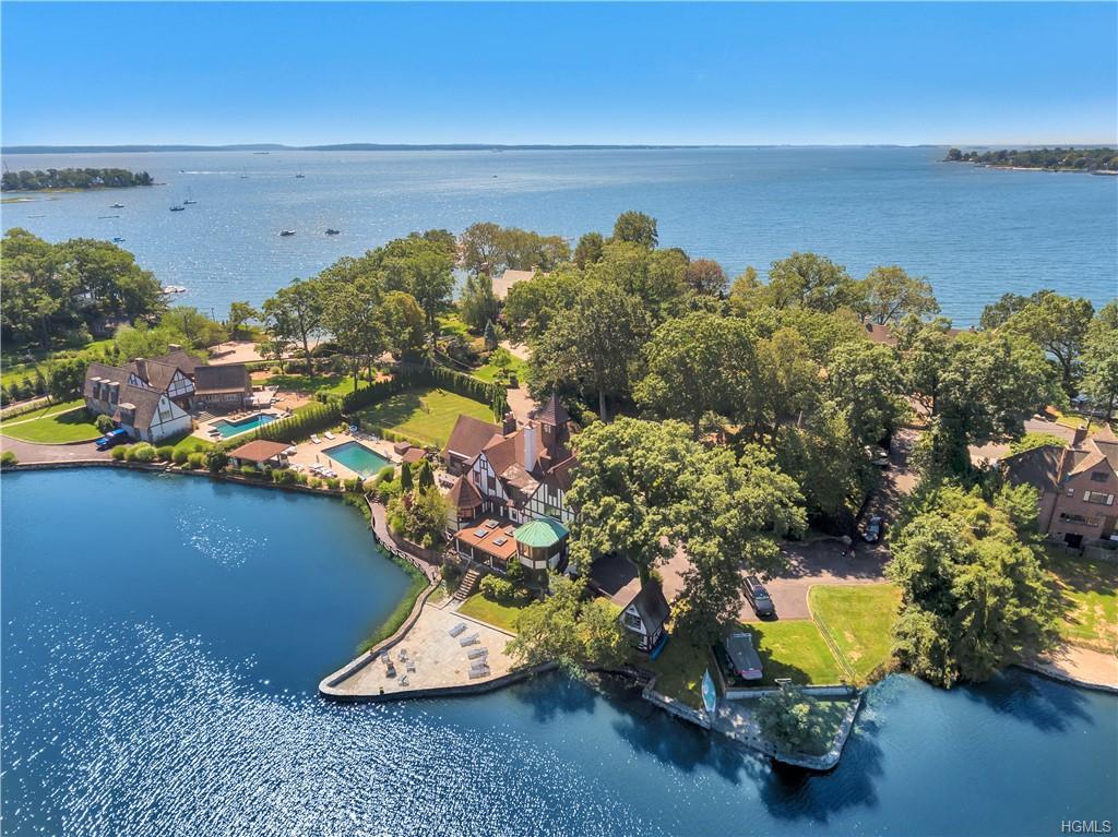 10 Shore Road - Photo 1