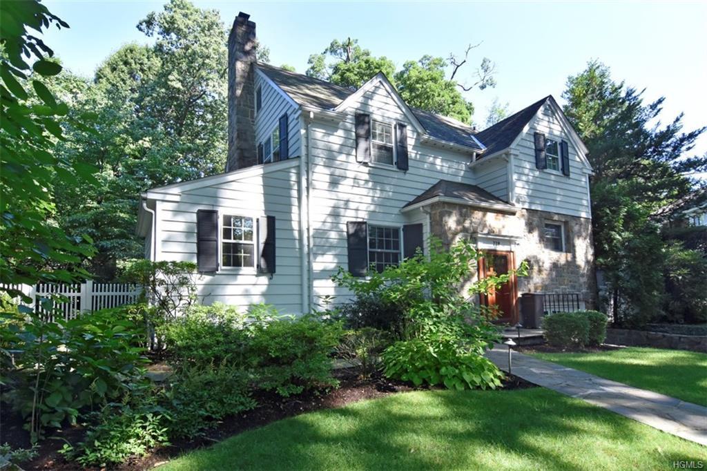 228 Central Parkway - Photo 1