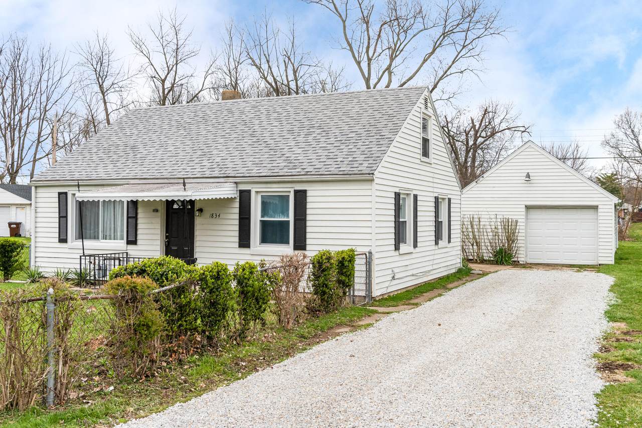 1834 Burrows Boulevard - Photo 1