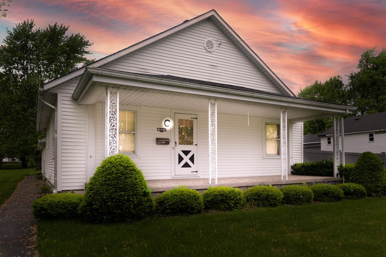 1037 East Avenue - Photo 1