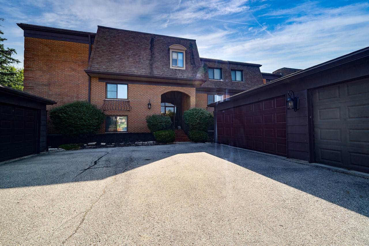 1600 Pine Tree Lane - Photo 1