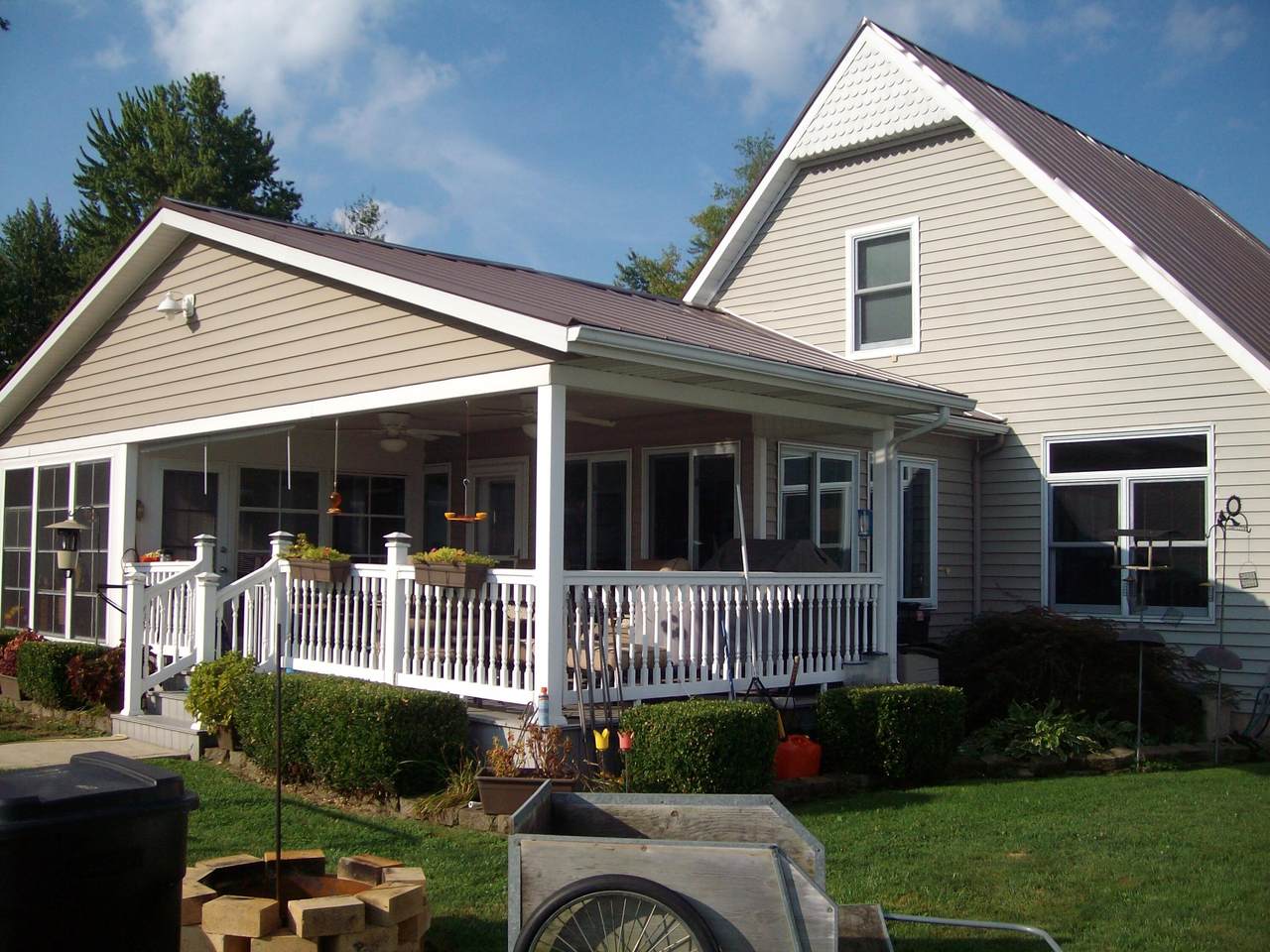 5550 Island View Drive - Photo 1