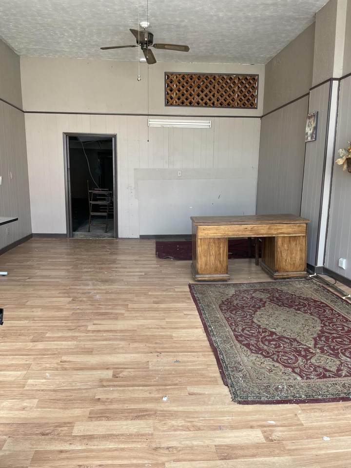 219 Court Street - Photo 1