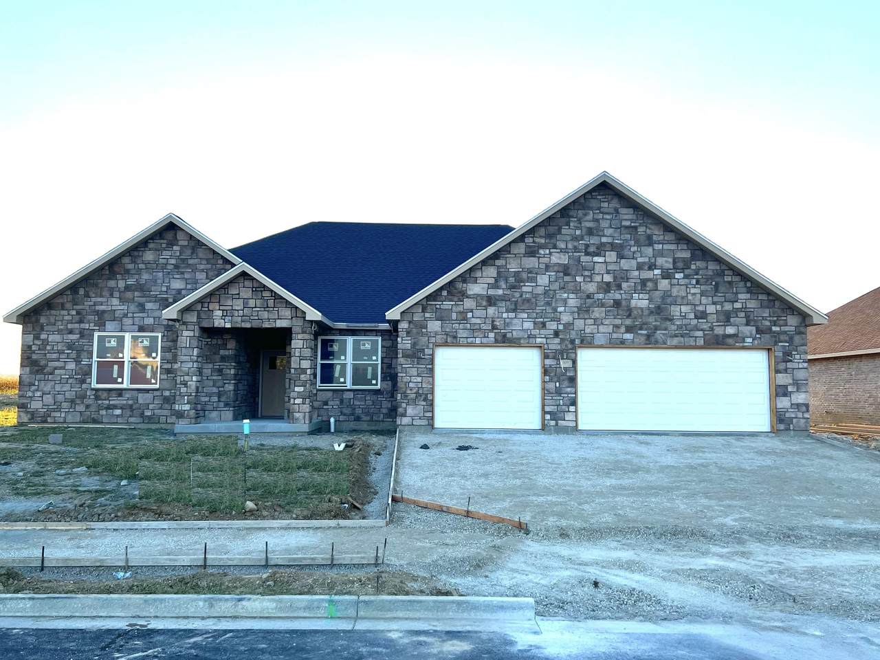 945 Rosenthal Drive - Photo 1