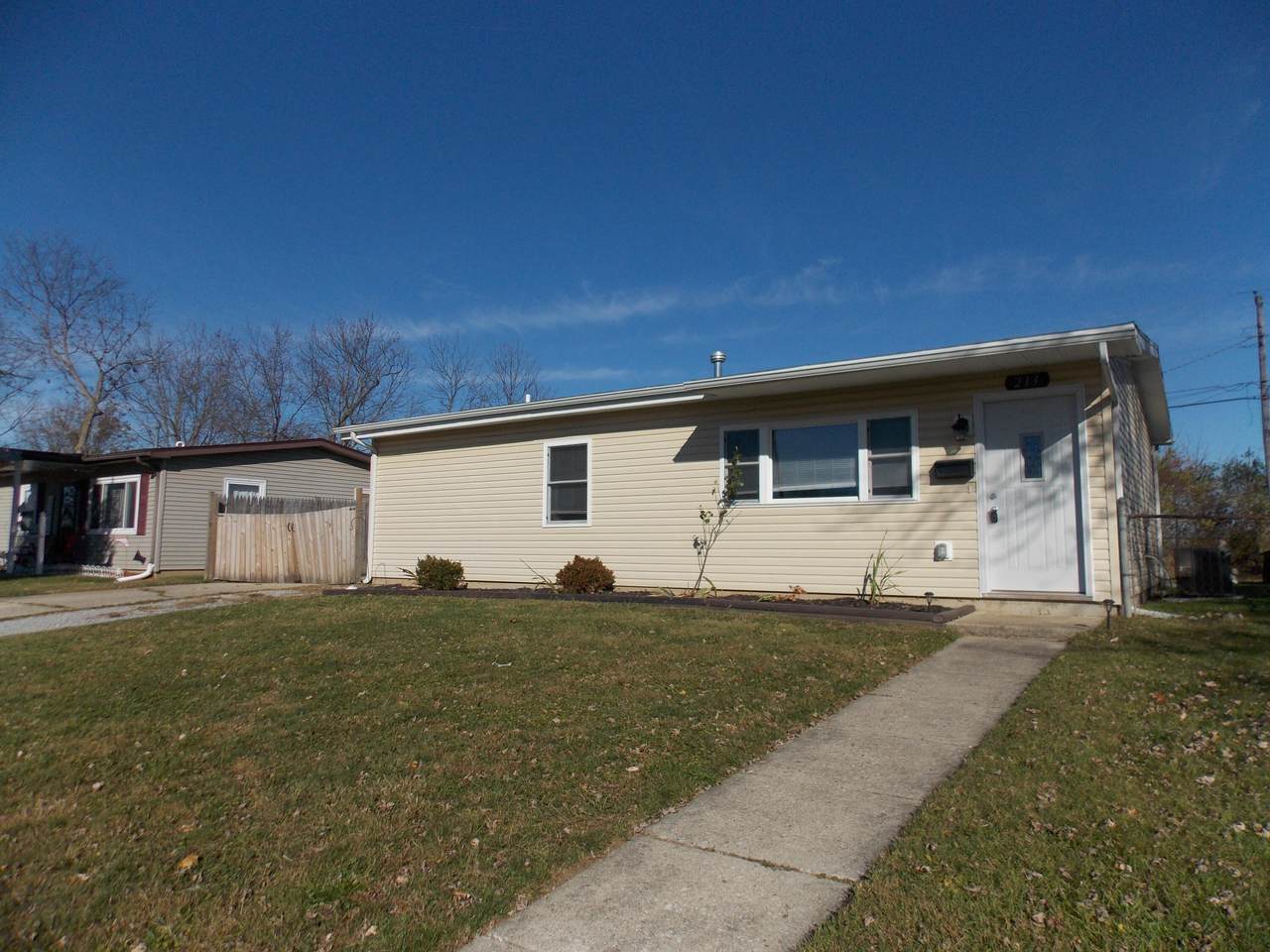 213 Drake Avenue - Photo 1