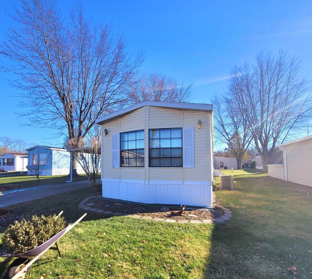 63 Sunset Drive - Photo 1