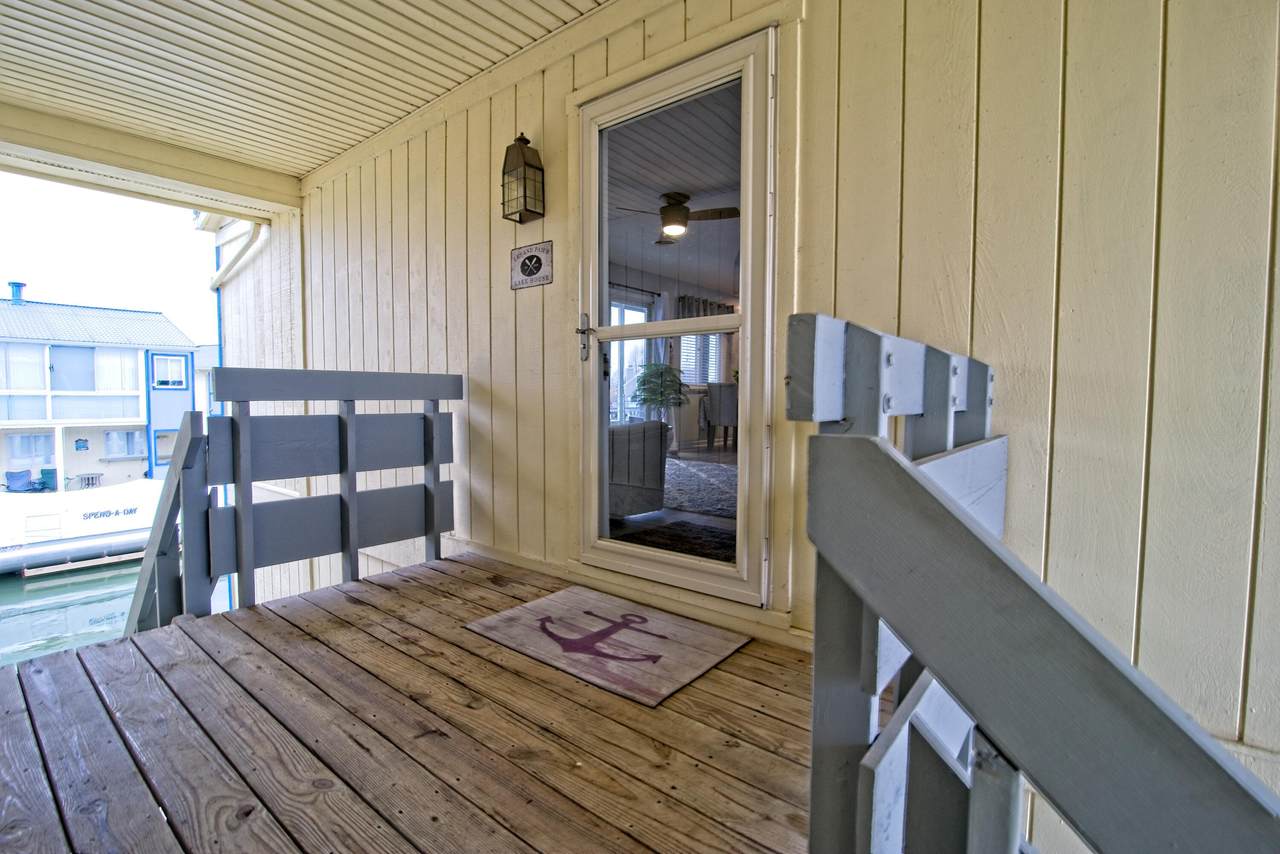 129 Chase Avenue - Photo 1